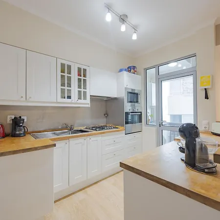 - Garden - Free Parking & Ac