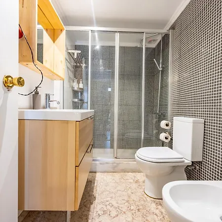 - Garden - Free Parking & Ac