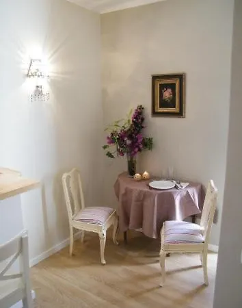 - Garden - Free Parking & Ac דירה *