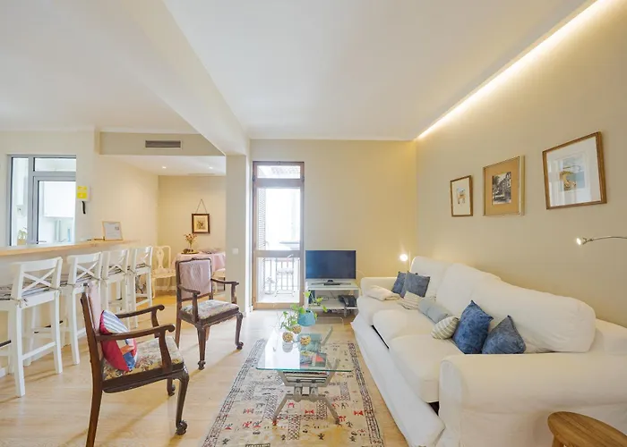 - Garden - Free Parking & Ac