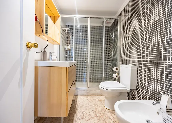 - Garden - Free Parking & Ac